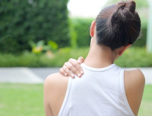 8 Simple Things You Can Do For Shoulder Pain Relief Now